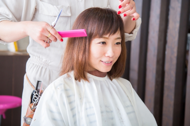 自毛をカットする