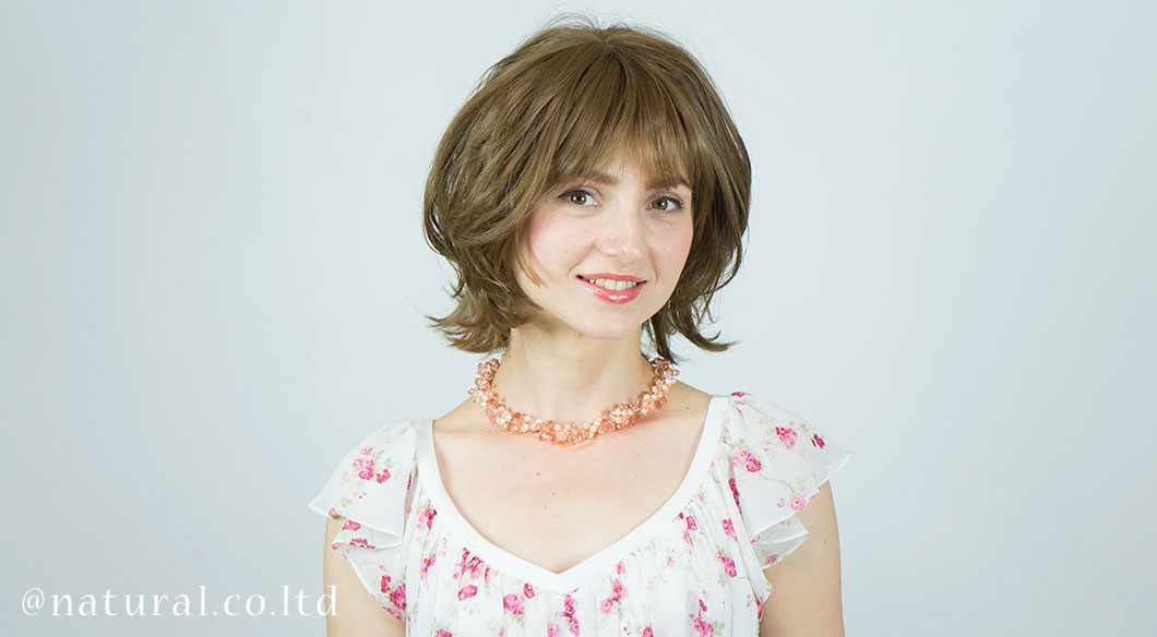 着用ウィッグカラー:オリーブ#10 Slide image