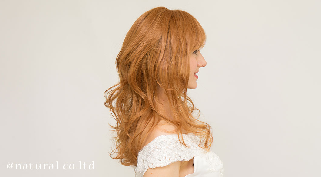 着用ウィッグカラー:ゴールド#27 Slide image