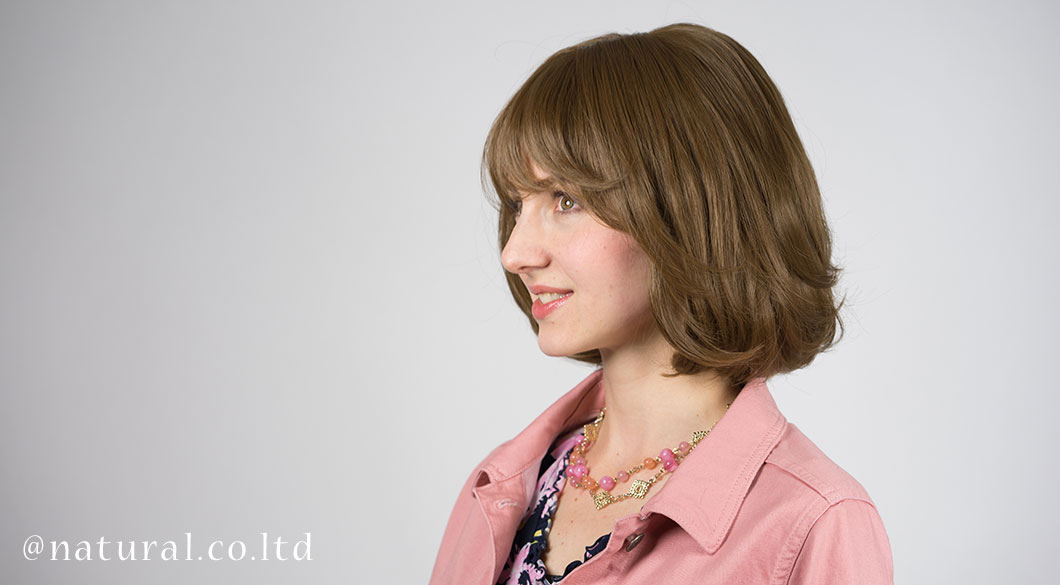 着用ウィッグカラー:オリーブ#10 Slide image