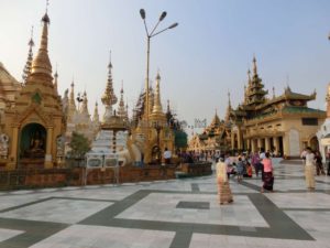 ミャンマー井戸寄付