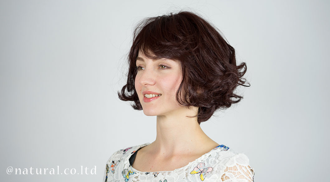 着用ウィッグカラー:ダークチェリー#33 Slide image